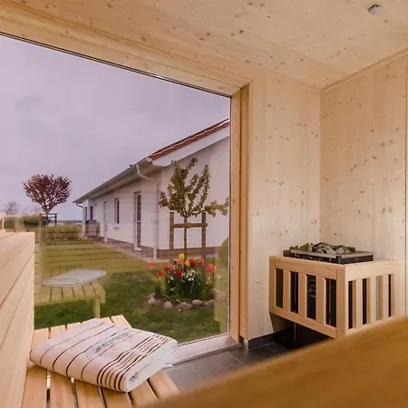 Seepark - - Ruegen Ferienhaus Vaschvitz