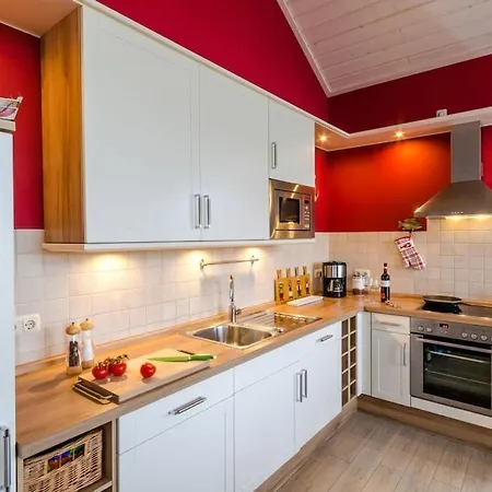 Seepark - - Ruegen Ferienhaus *