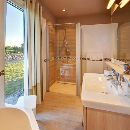 Seepark - - Ruegen Vaschvitz